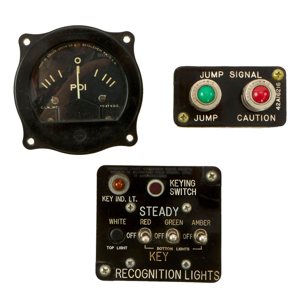Original WWII U.S. Aircraft Instrument Set - Recognition Light Control ...