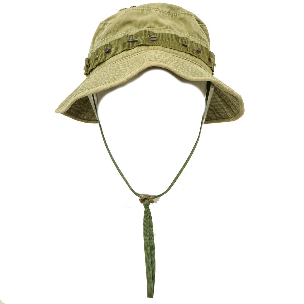 Original U.S. Vietnam War 1968/69 Olive Drab OG-107 Boonie Cover with 1st Cavalry Insignia and Flechettes Original Items
