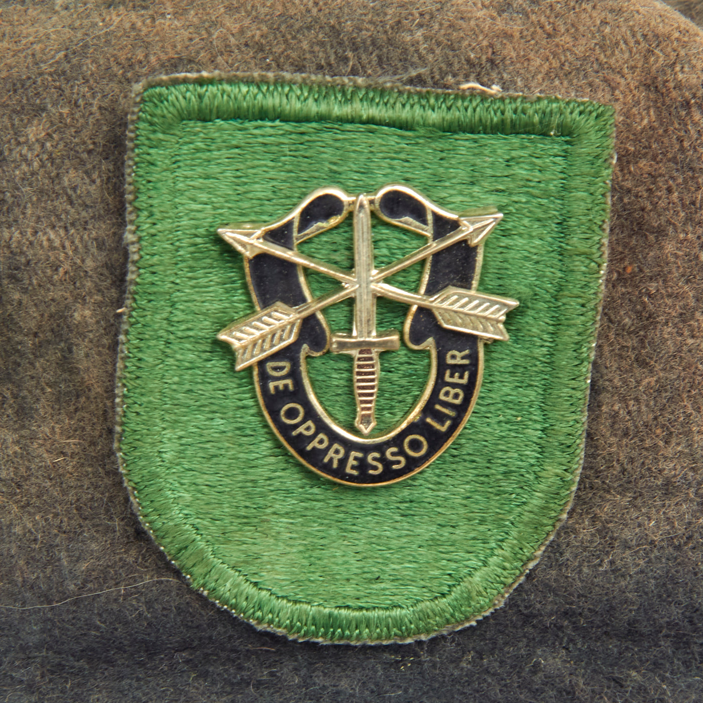 Green Beret US Army 7th Special Forces Group Airborne MEDIC Patch on eBid  United States