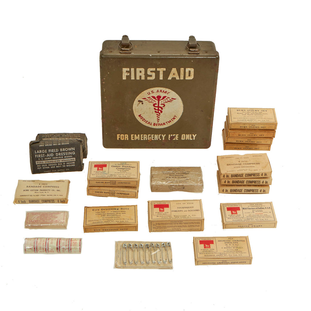 Original U.S. WWII Motor Vehicle 24-Unit Emergency First Aid Kit Original Items