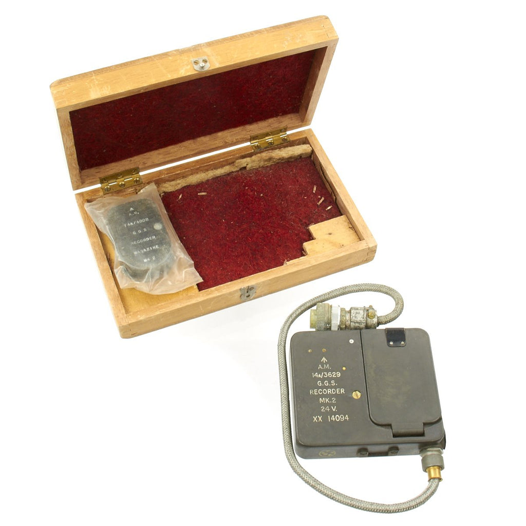 Original British WWII RAF Gyro Gun Sight Recorder Camera MK.2 with Spare Tape in Transit Chest Original Items