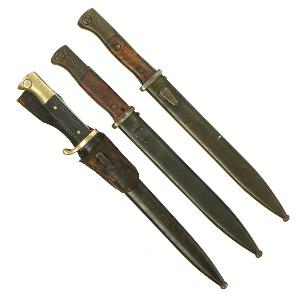 Original Set of 3 German WWII Era Seitengewehr 84/98 III Bayonets for the K98k with Scabbards Original Items