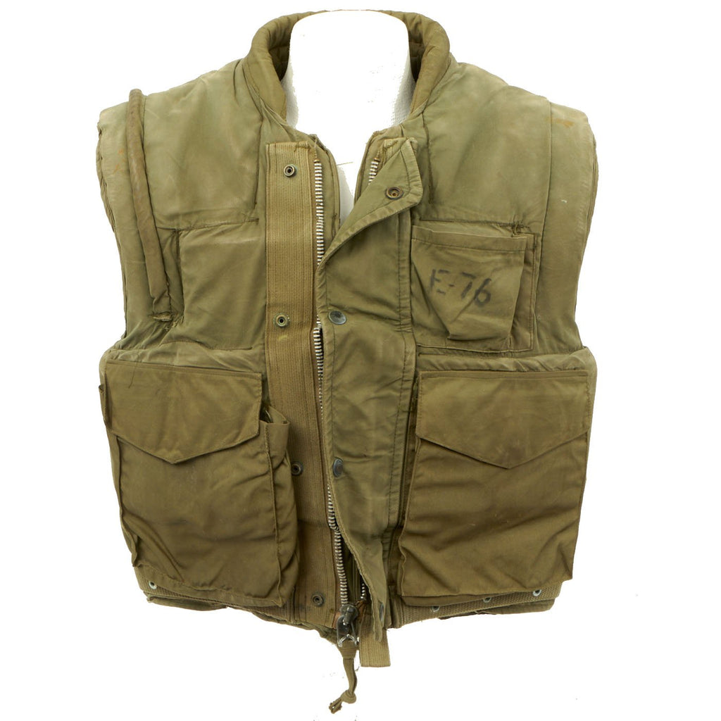 Original U.S. Vietnam War U.S.M.C. M-1955 Flak Body Armor Vest - Size Medium Original Items