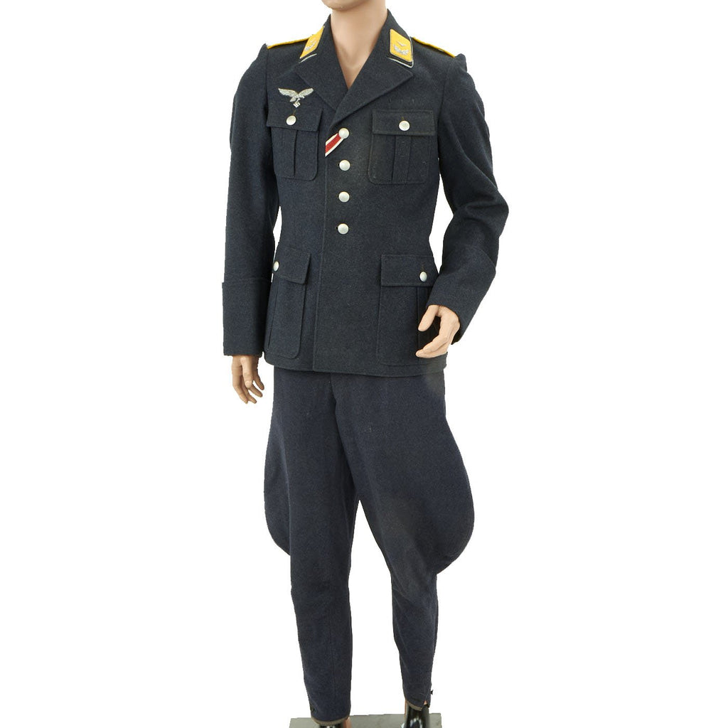 Original German WWII Luftwaffe Flight Officer Service Uniform - Lieutenant Original Items