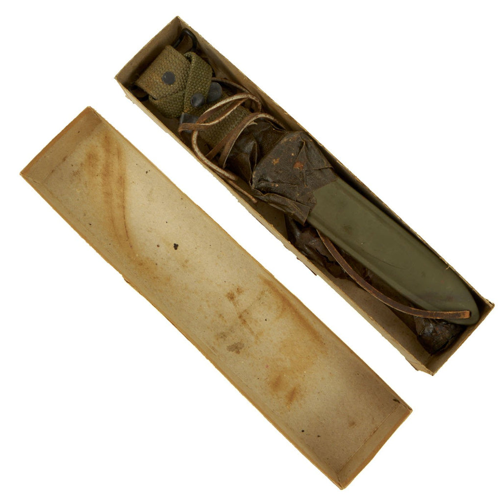 Original U.S. WWII Boxed New Old Stock M4 Bayonet Fighting Knife by CASE with M8A1 Scabbard Original Items