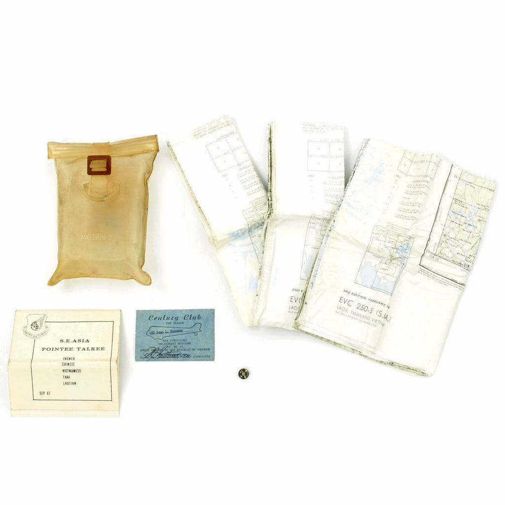 Original Vietnam War Personal Survival Pack of Lieutenant Colonel Dean Kennedy Original Items