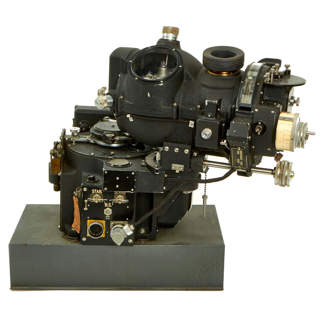 Original WWII U.S. Navy Norden Bomb Sight MK 15 Mod 7 with USAAF Stabilizer & Auto-pilot on Carrier Original Items