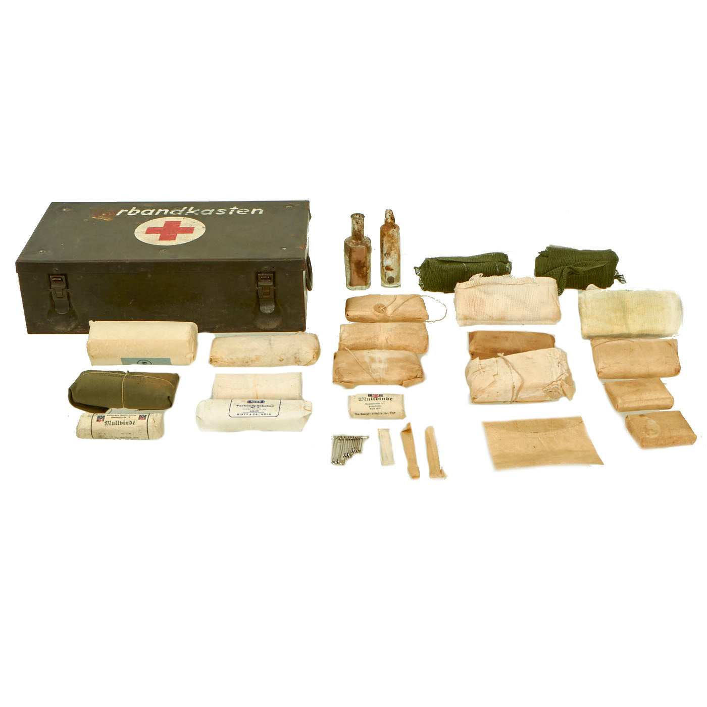 Original German WWII Verbandkasten Medic First Aid Set in Green