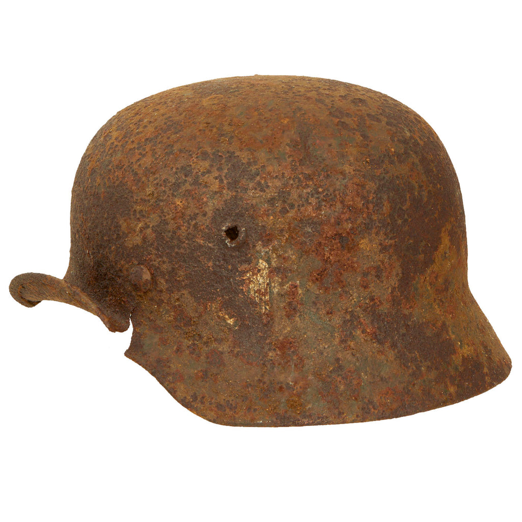 Original German WWII "Battlefield Dug" M40 Heer Single Decal Helmet Shell found near Frankfurt - size 64 Original Items