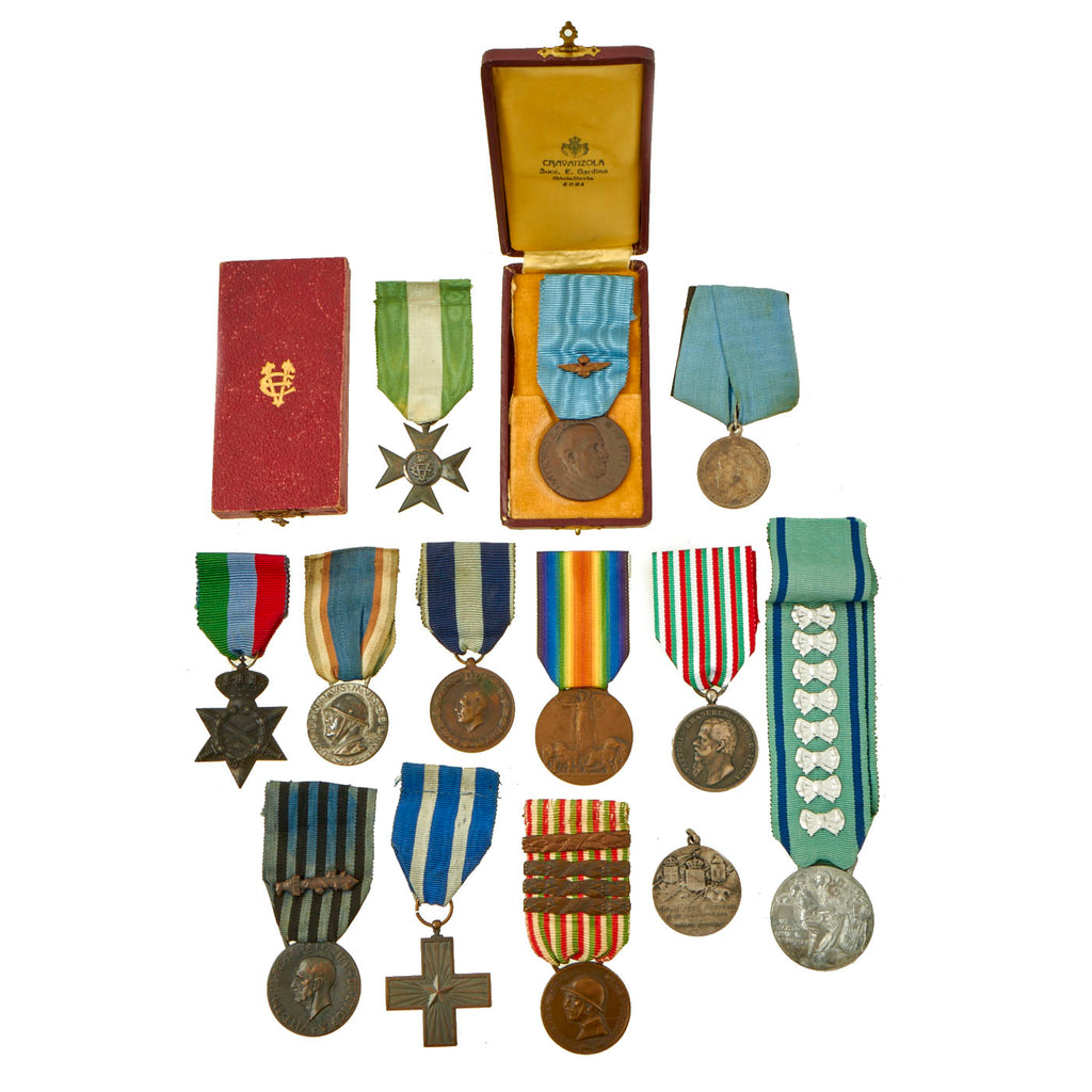 Original Italy WWI to WWII Military Awards and Decorations Lot - 14 Items Original Items
