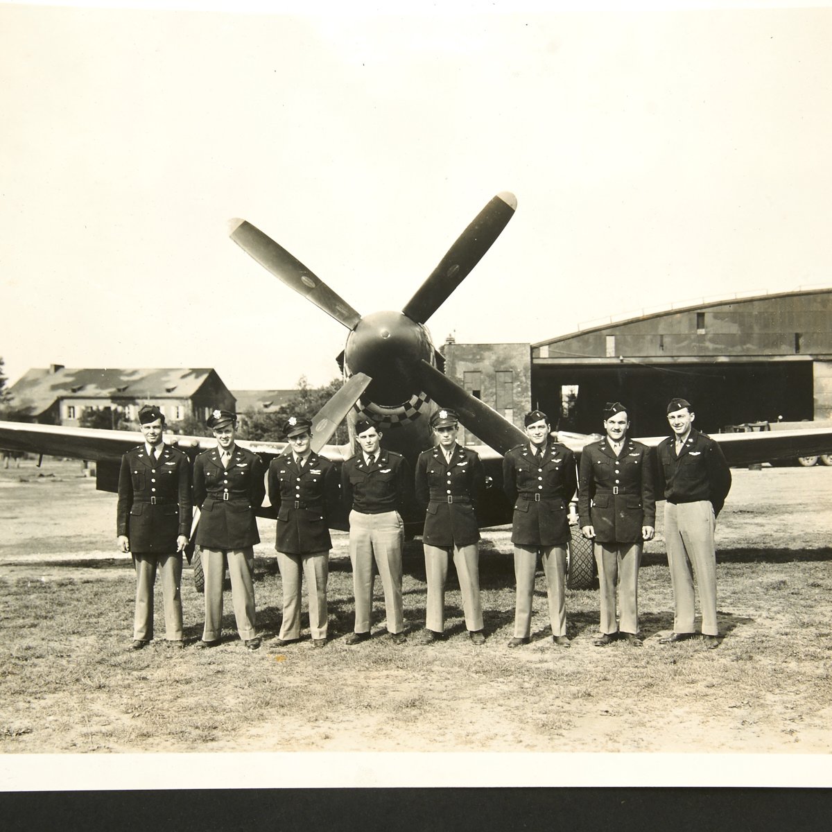 Reconnaissance Group Original U.S. WWII 10th Photo Reconnaissance Group Pilot Grouping - Cr ...