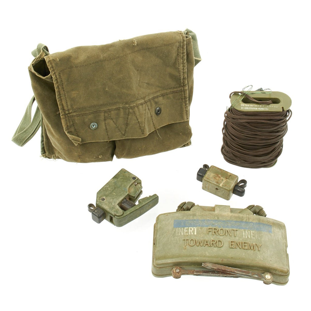 Original Vietnam War U.S. M68 Inert Claymore Mine Training Kit in Bag Original Items
