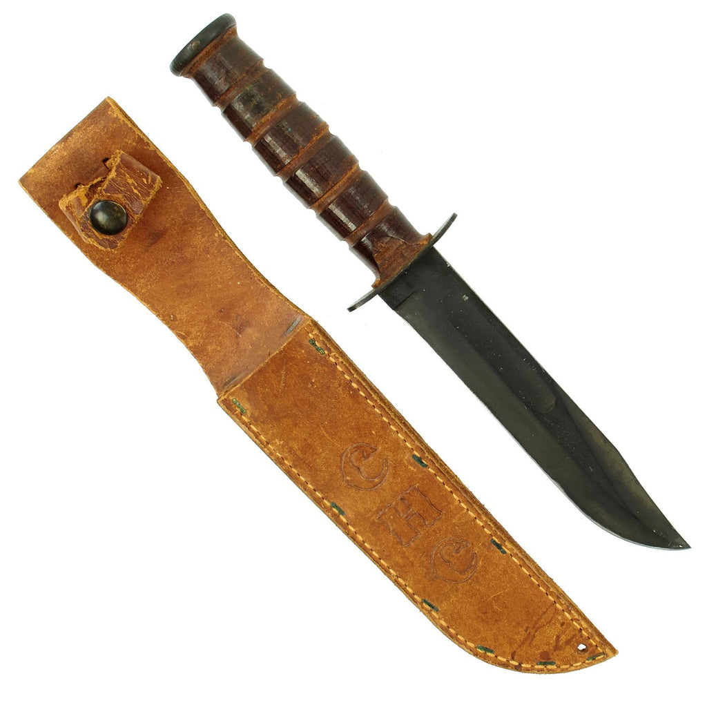 Original U.S. WWII Excellent Condition USMC Mark 2 KA-BAR Fighting Knife by CAMILLUS in Leather Sheath Original Items