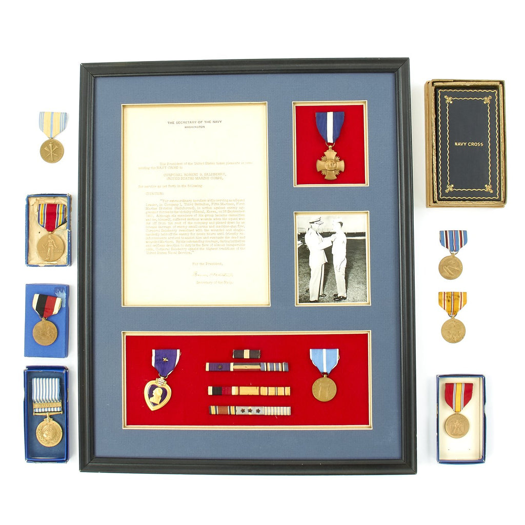 Original U.S. WWII Korea USMC Navy Cross Medal Grouping Original Items