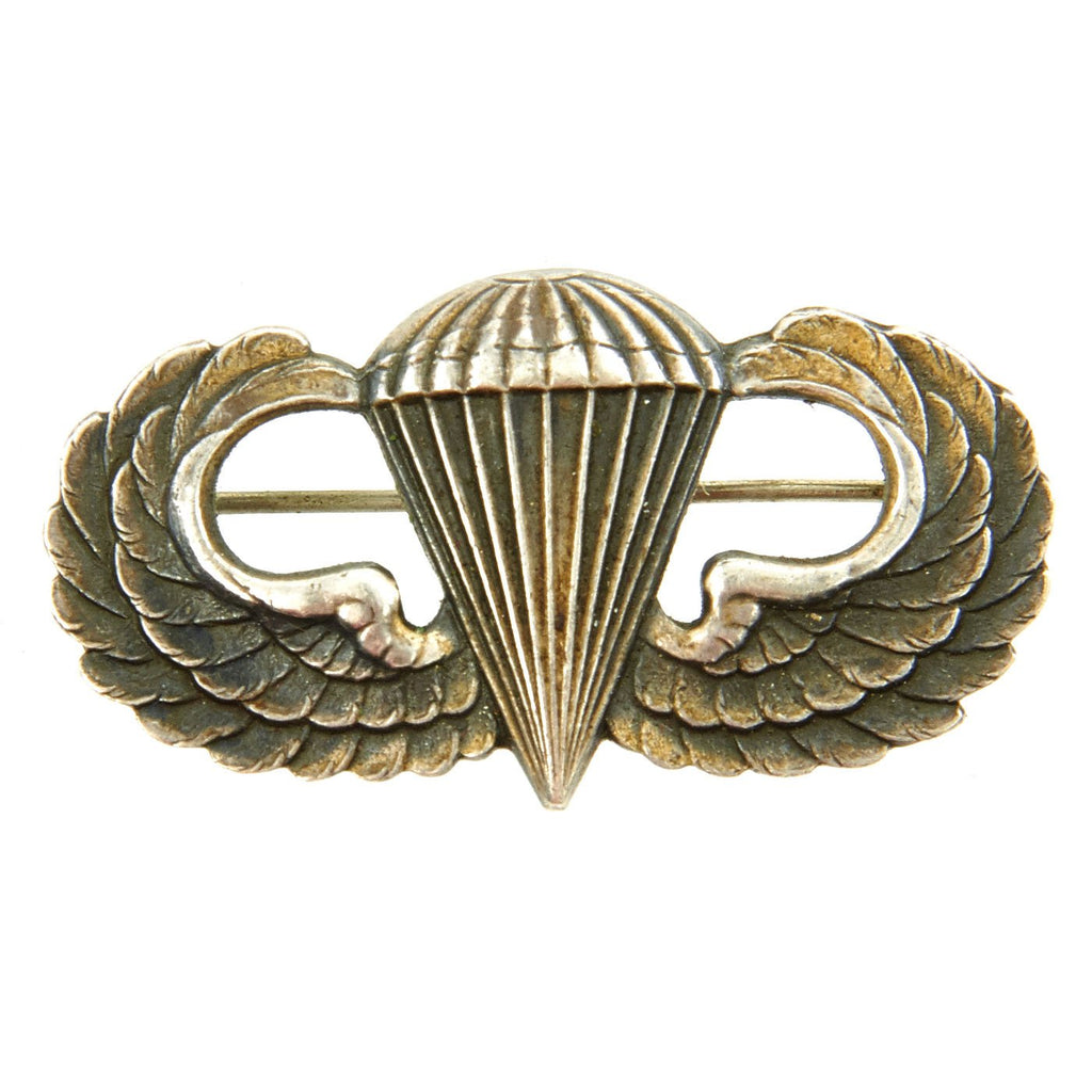 Original U.S. WWII Circle H Sterling Airborne Jump Wings - Pin Back Parachutist Badge Original Items