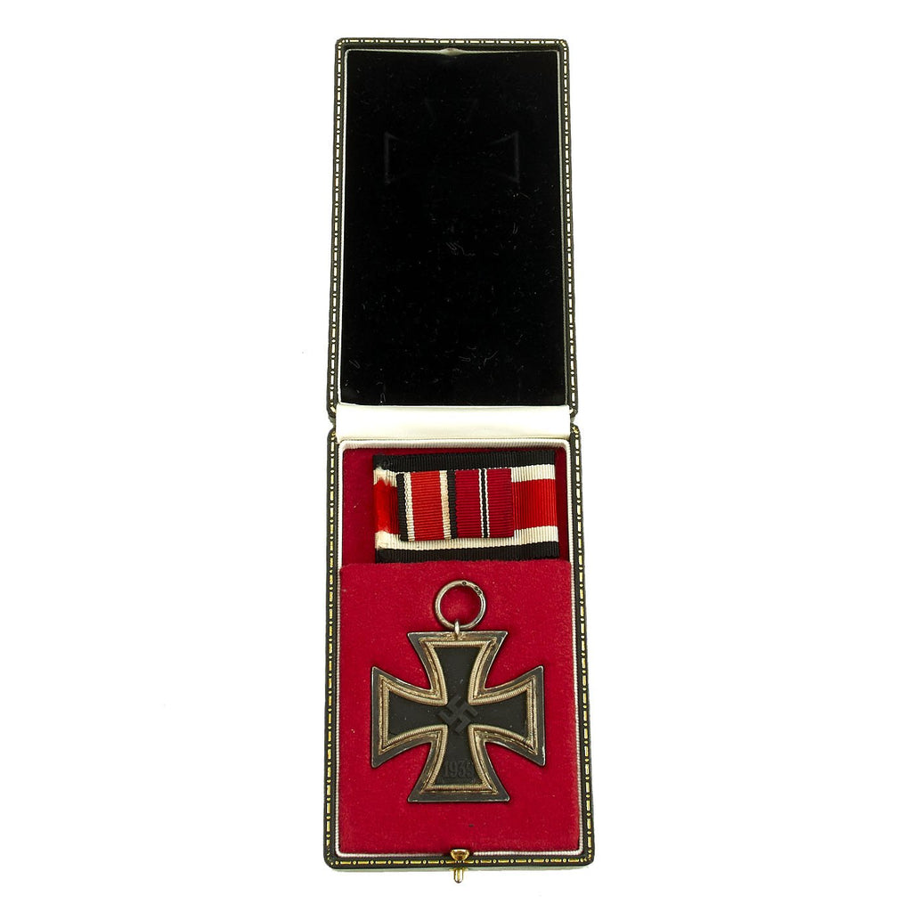 Original German WWII Iron Cross 2nd Class 1939 by Hanau Plaque Association with Ribbon in Case Original Items