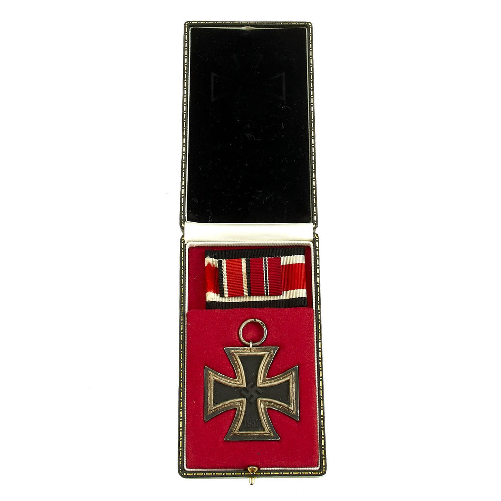 Original German WWII Iron Cross 2nd Class 1939 by Hanau Plaque Association with Ribbon in Case Original Items