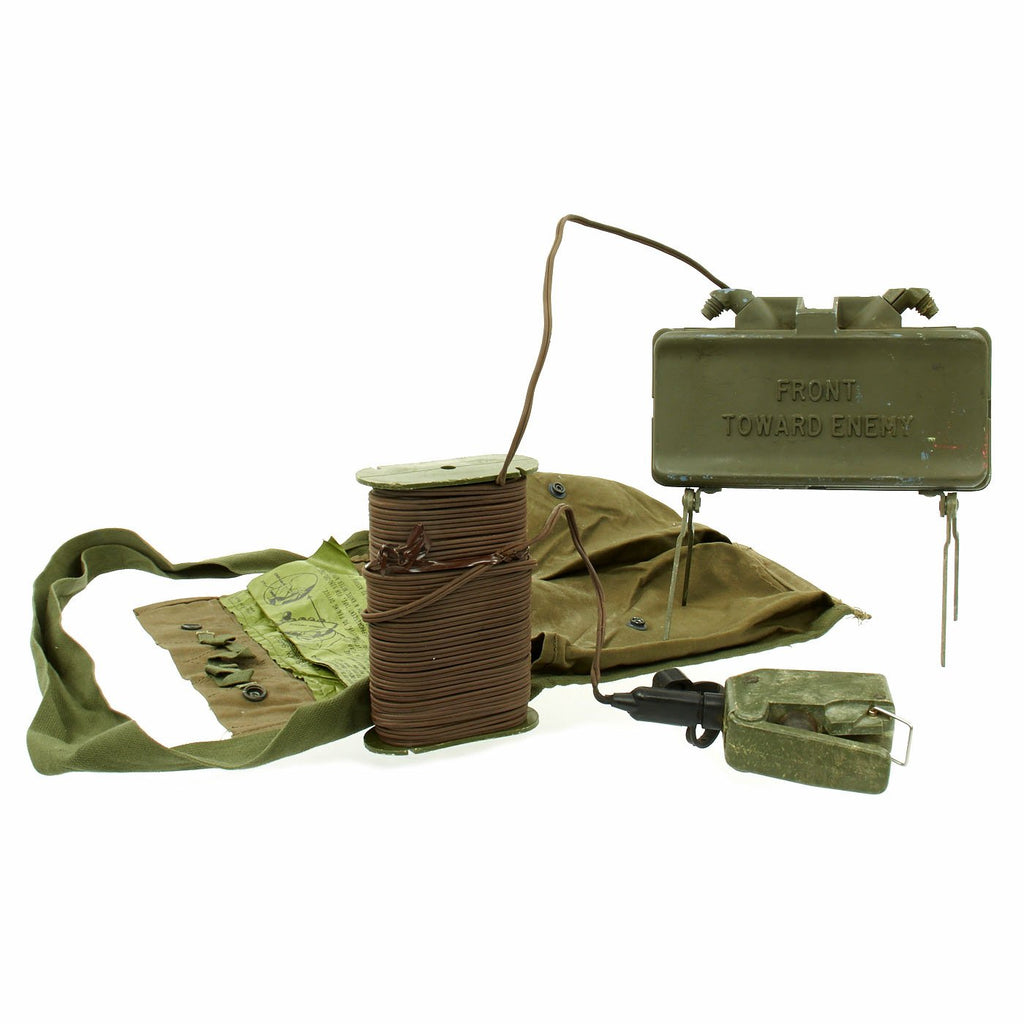 Original U.S. Vietnam War M68 Inert Claymore Mine Training Kit with Bag & Instructions Original Items