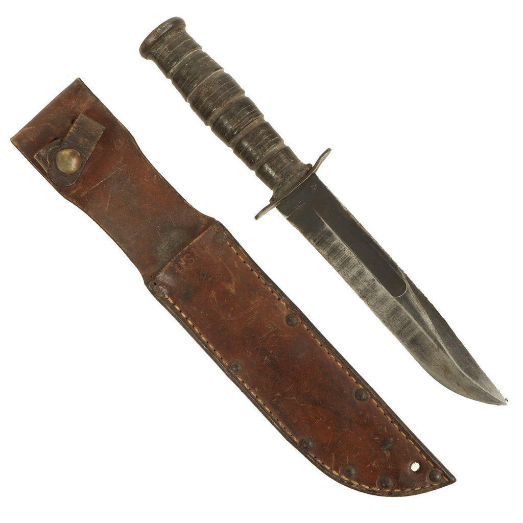 Original U.S. WWII USMC Mark 2 KA-BAR Fighting Knife by CAMILLUS in U.S.N. Leather Sheath Original Items