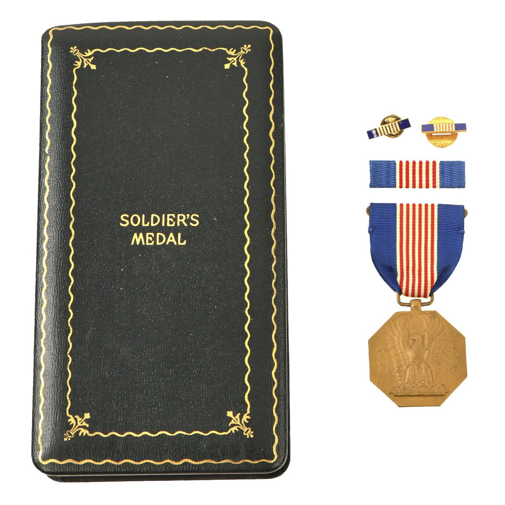 Original U.S. WWII Soldier's Medal with Case Original Items