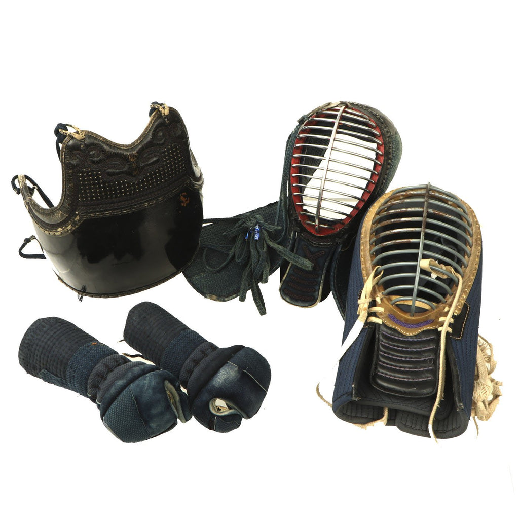 Original Japanese Post WWII Bring Back Kendo Armor & Equipment Set Original Items