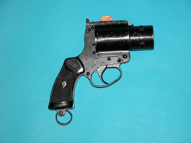 British WW2 37-mm Webley Model "M" Signal Pistol Original Items