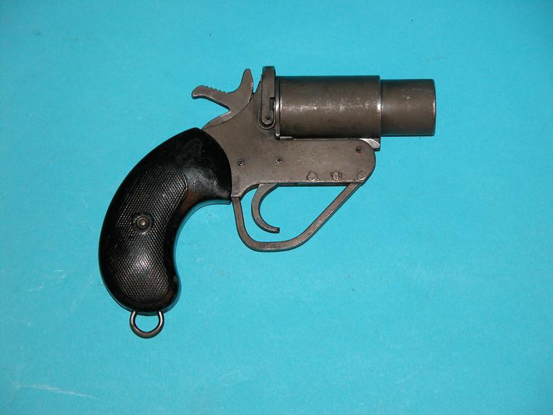British WW2 No. 2 Mk V Signal Pistol for AFVs Original Items
