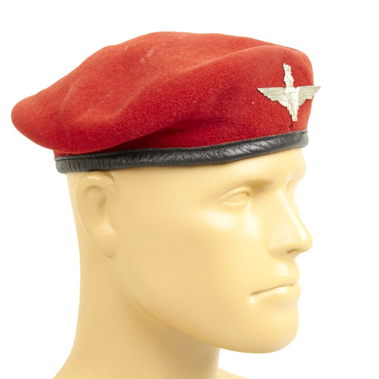 Original British WWII style Parachute Regiment Beret with Wings Badge Original Items