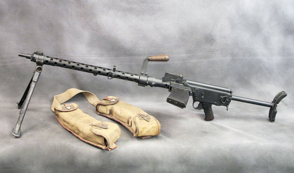 German WWII MG 13 Display Light Machine Gun & Magazine Set Original Items