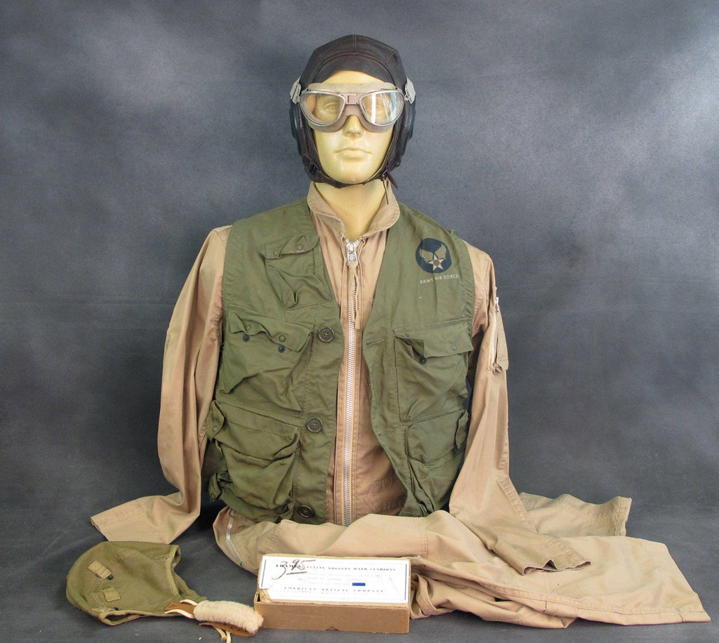 Original U.S. WWII Army Air Force Aviator Flight Set Original Items