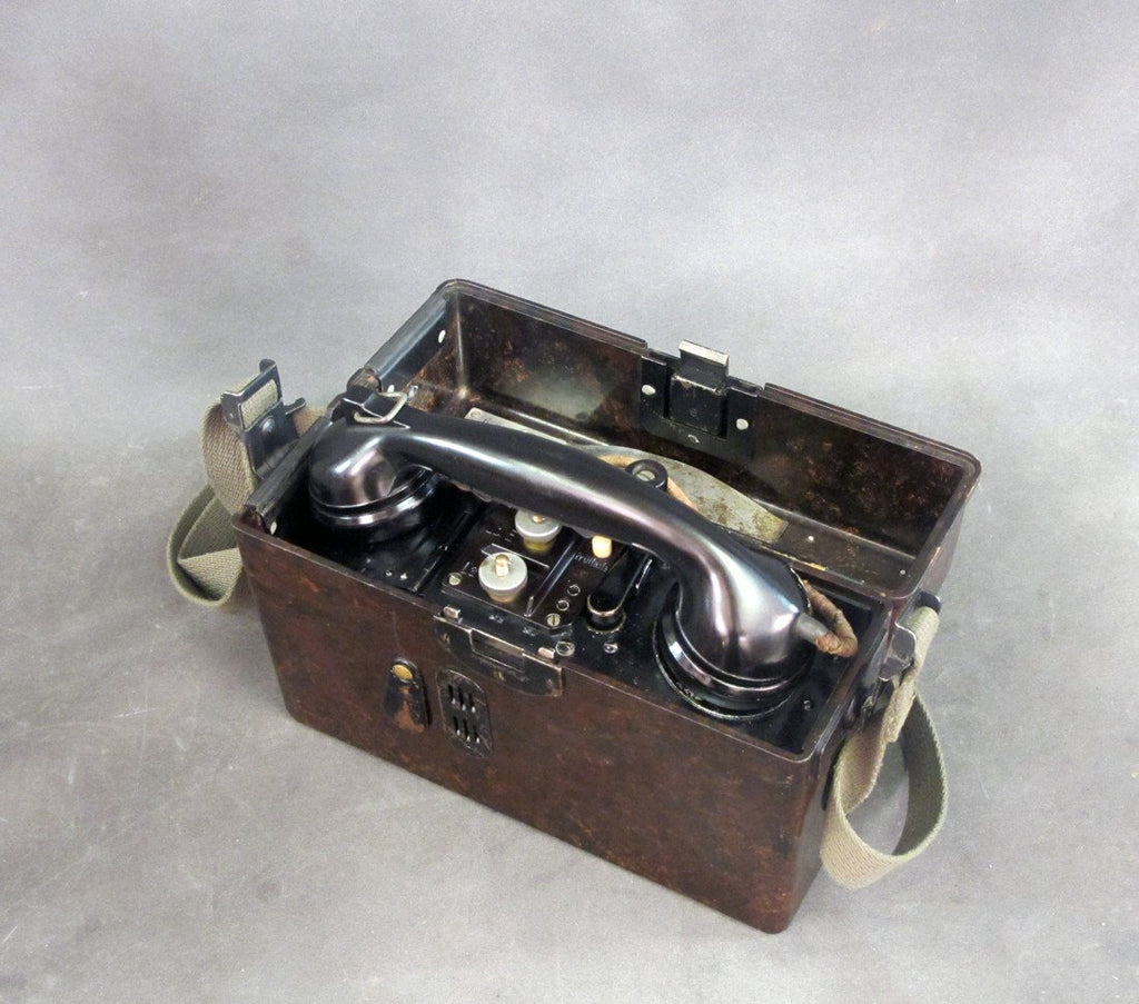 Original German WWII Model FF33 Wehrmacht Field Telephone- Feldfernsprecher 33 Original Items