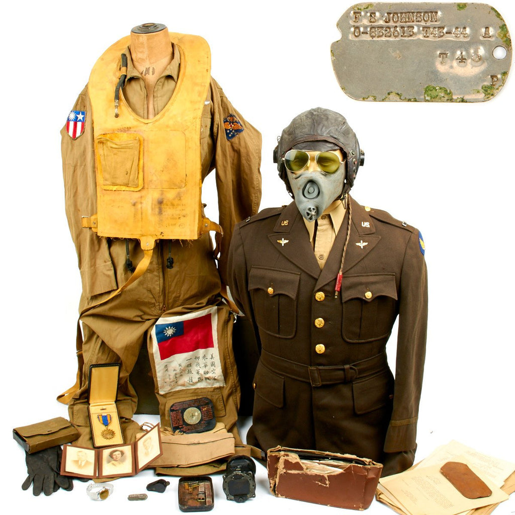 Original U.S. WWII Pacific P-47 Thunderbolt Fighter Pilot Named Grouping - 318th Fighter Group Original Items