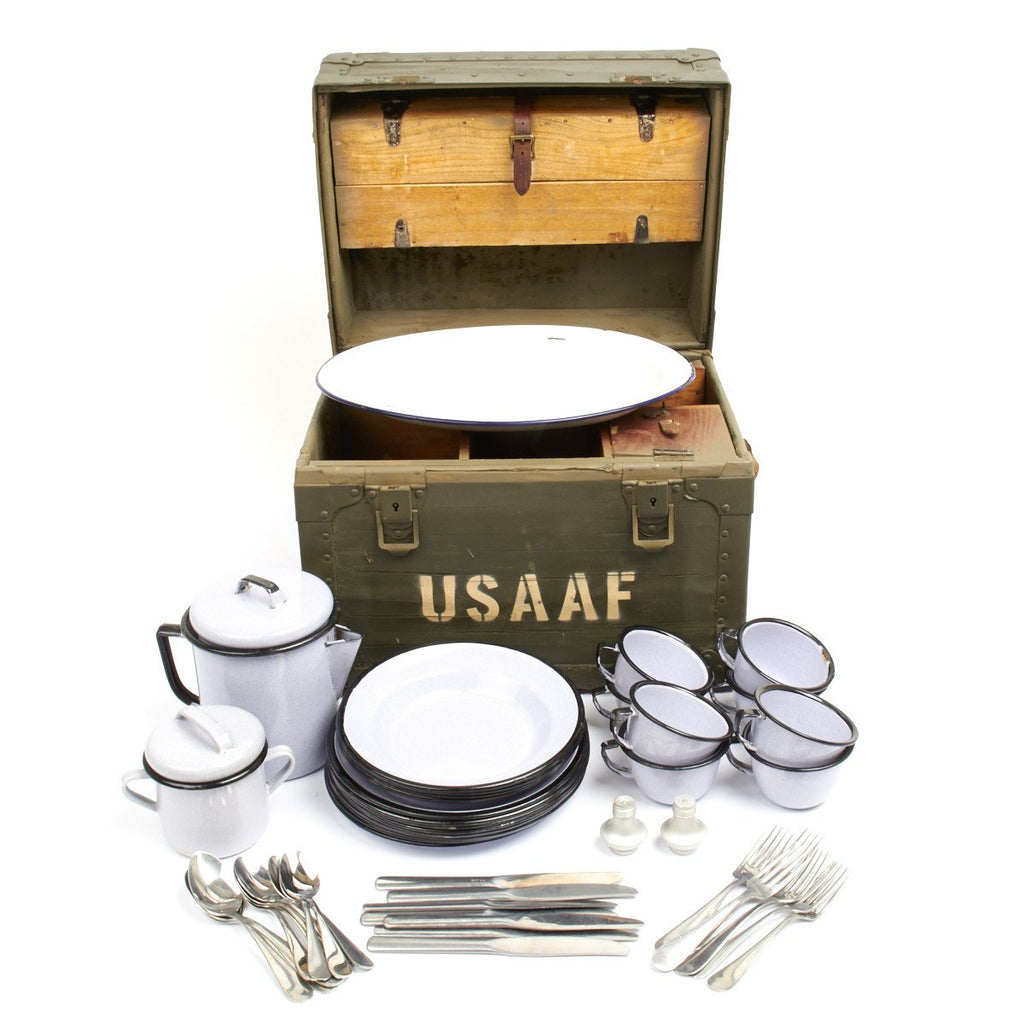 Original U.S. WWII USAAF Enameled Portable Mess Set in Transit Chest - By CRESCO 1944 Original Items